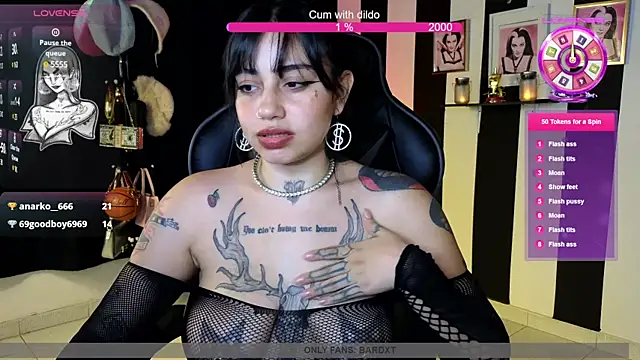 Snapshot of val_bardot chatting on 19, 3, 2025 val bardot online show from 19, 3, 2025