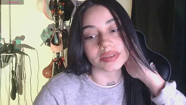 Snapshot of val_bardot chatting on 25, 6, 2026 val bardot online show from 25, 6, 2026