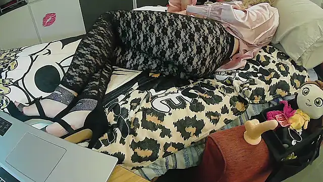 CristinaTrav online show from 20, 10, 2025