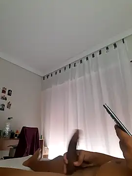 Snapshot of Senna482 chatting on 18, 10, 2025 Senna482 online show from 18, 10, 2025