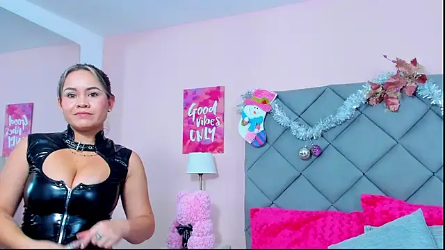 TaylorEvanss online show from 21, 12, 2025