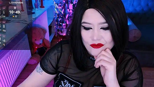 wickedxqueen online show from 11, 2, 2025