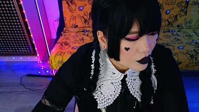 wickedxqueen online show from 3, 6, 2026