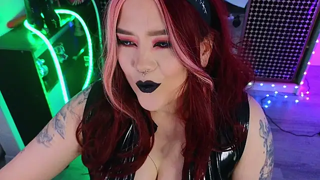 wickedxqueen online show from 9, 7, 2026