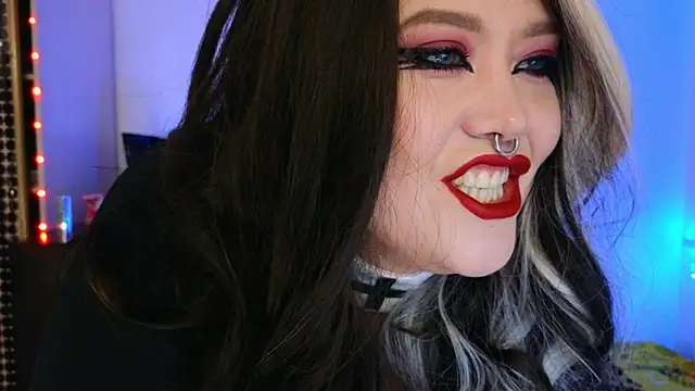 wickedxqueen online show from 28, 5, 2026
