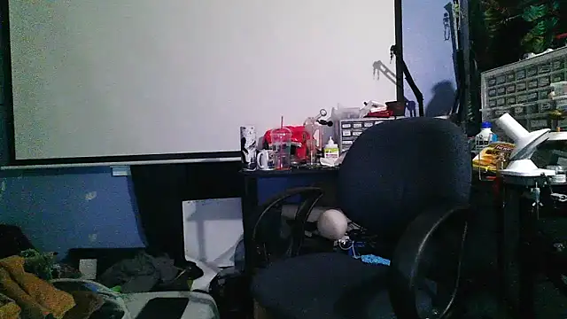 Snapshot of Fr4nk1eFFuxxx chatting on 16, 3, 2026 Fr4nk1eFFuxxx online show from 16, 3, 2026