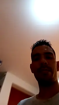 JohanyLatino online show from 1, 4, 2026