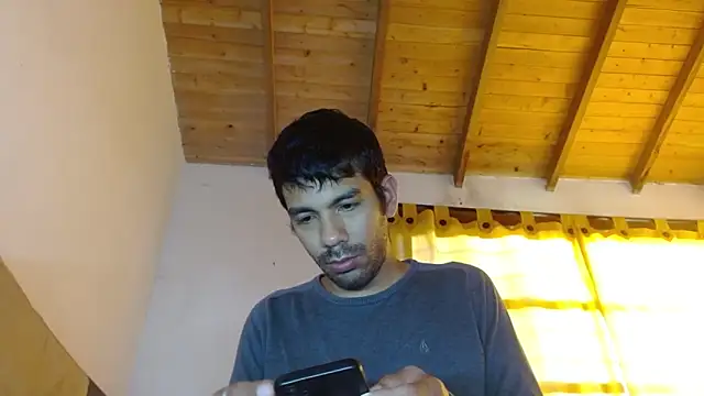 JohanyLatino online show from 11, 6, 2026