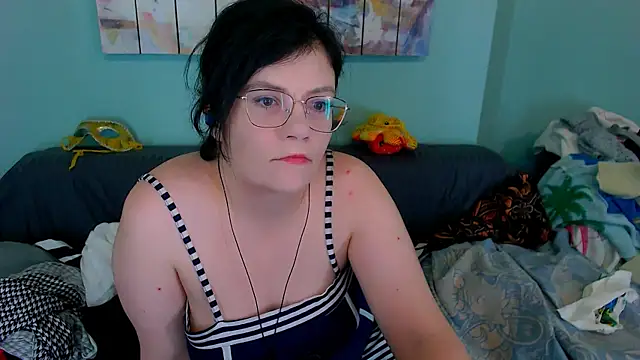 EverlyRays online show from 12, 4, 2026