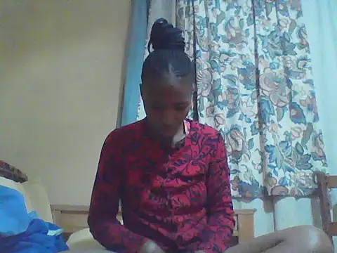 Snapshot of Smillie_prety chatting on 14, 6, 2026 Smillie prety online show from 14, 6, 2026