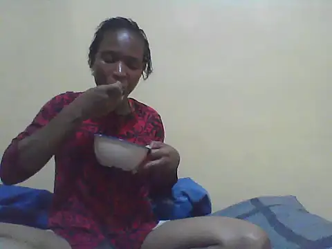 Smillie prety online show from 4, 3, 2026