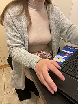 AlisaaRose online show from 12, 3, 2025