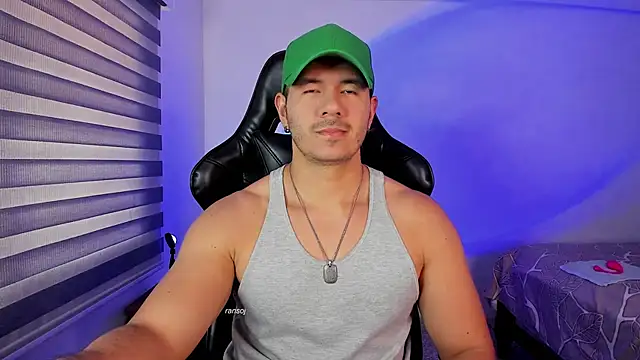 Snapshot of ransoj chatting on 10, 11, 2025 ransoj online show from 10, 11, 2025