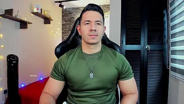 Snapshot of ransoj chatting on 7, 3, 2025 ransoj online show from 7, 3, 2025