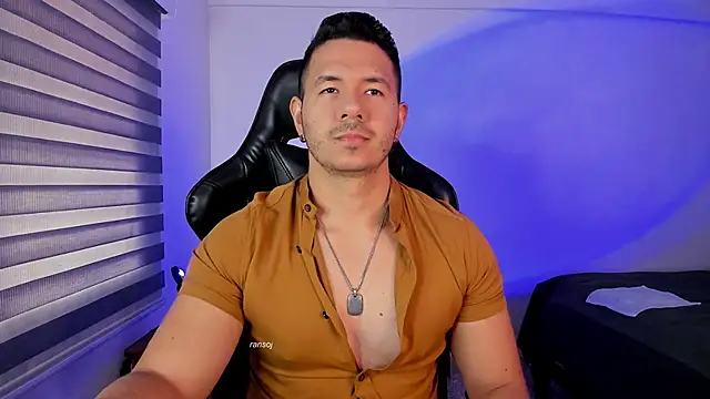 Snapshot of ransoj chatting on 18, 11, 2025 ransoj online show from 18, 11, 2025