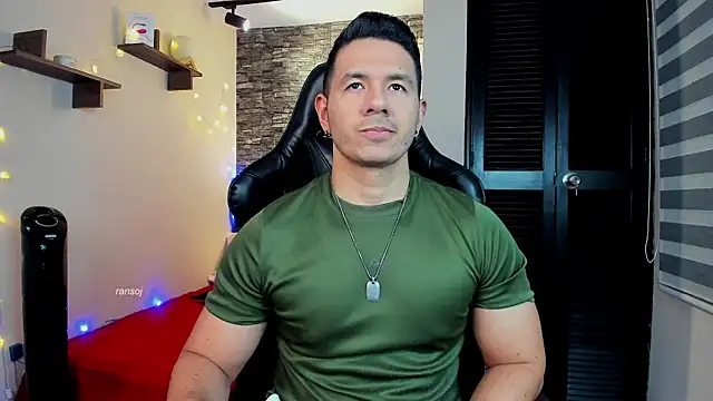 Snapshot of ransoj chatting on 8, 3, 2025 ransoj online show from 8, 3, 2025