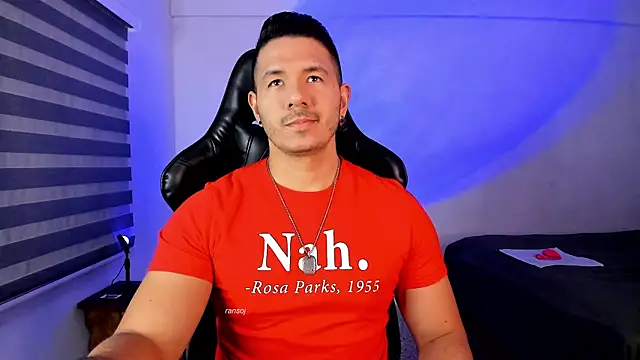 Snapshot of ransoj chatting on 4, 10, 2025 ransoj online show from 4, 10, 2025