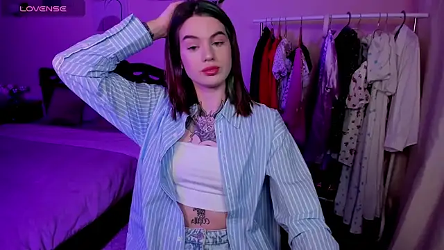 NikkieKatty online show from 19, 3, 2025