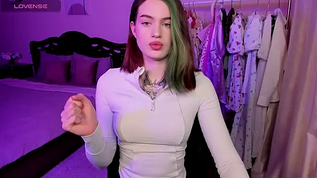 NikkieKatty online show from 11, 3, 2025