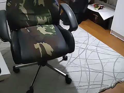 Snapshot of myhosh_ chatting on 12, 11, 2025 myhosh online show from 12, 11, 2025