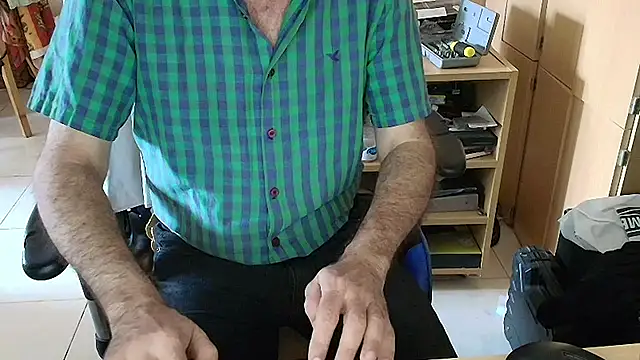 angelgarcia269 online show from 5, 4, 2026