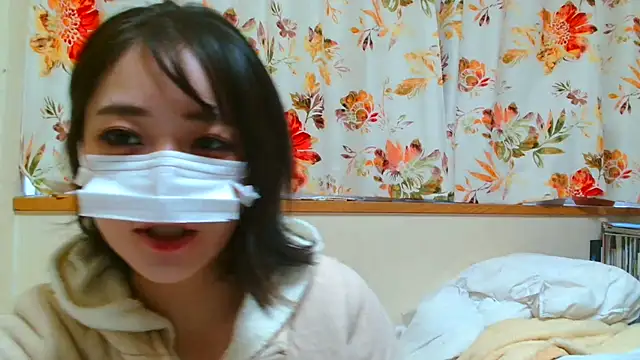 Snapshot of liliyRiSAcha-n chatting on 6, 2, 2026 liliyRiSAcha-n online show from 6, 2, 2026