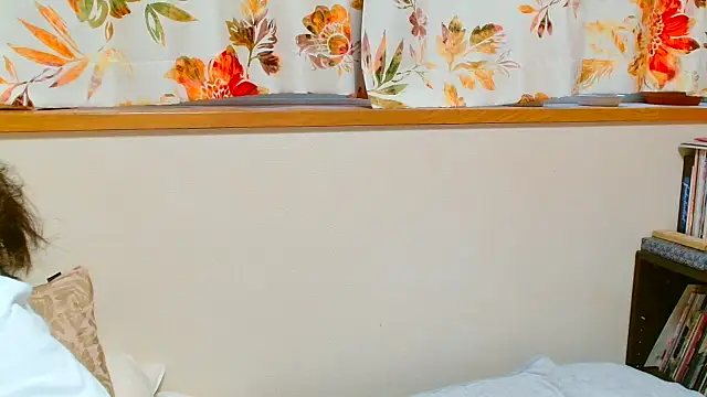 liliyRiSAcha-n online show from 10, 9, 2025