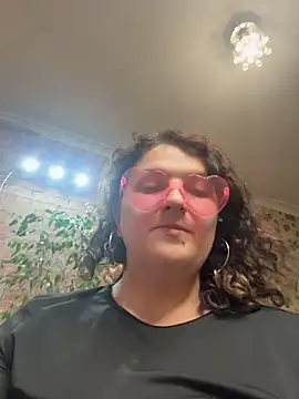 Taisia W online show from 4, 6, 2026