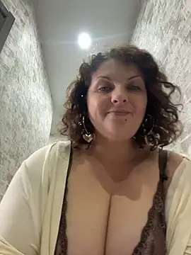 Taisia W online show from 9, 5, 2026