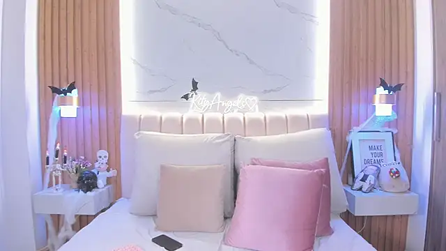 kityangelss online show from 25, 10, 2025