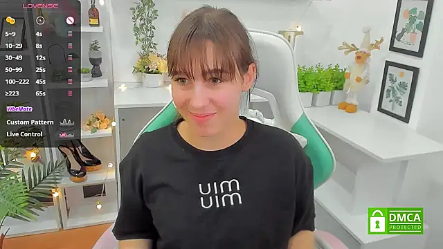  Eliizabeth  online show from 18, 3, 2025