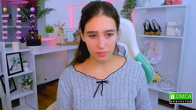  Eliizabeth  online show from 3, 12, 2025