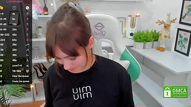  Eliizabeth  online show from 17, 3, 2025