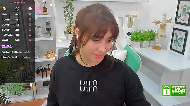  Eliizabeth  online show from 16, 3, 2025