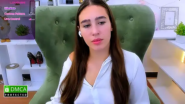  Eliizabeth  online show from 1, 10, 2025