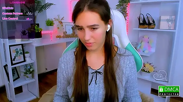  Eliizabeth  online show from 2, 12, 2025