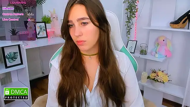  Eliizabeth  online show from 25, 10, 2025