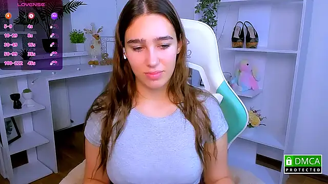  Eliizabeth  online show from 18, 11, 2025