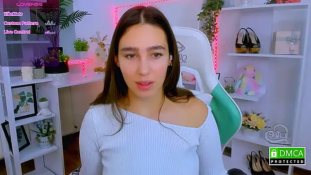  Eliizabeth  online show from 16, 12, 2025