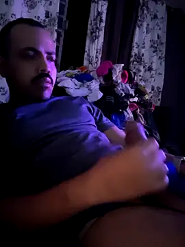 KingZilla2023 online show from 19, 3, 2026