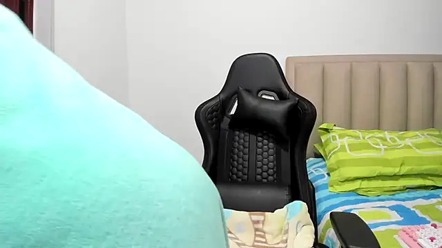 Chloemiller89 online show from 10, 4, 2026