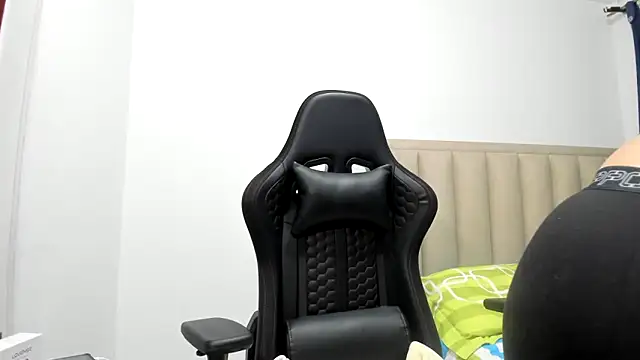 Chloemiller89 online show from 27, 11, 2025