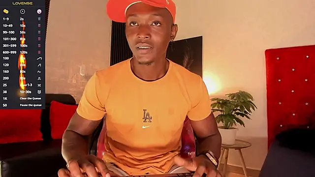 DannSmmith online show from 28, 2, 2025