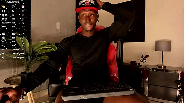 DannSmmith online show from 10, 11, 2025