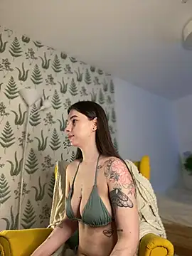 Snapshot of Marie_Diaze chatting on 5, 12, 2024 Marie Diaze online show from 5, 12, 2024