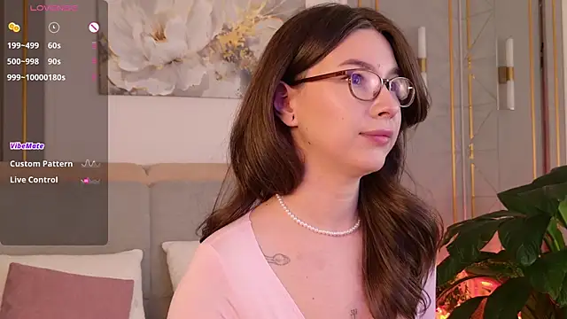 Marie Diaze online show from 28, 4, 2026