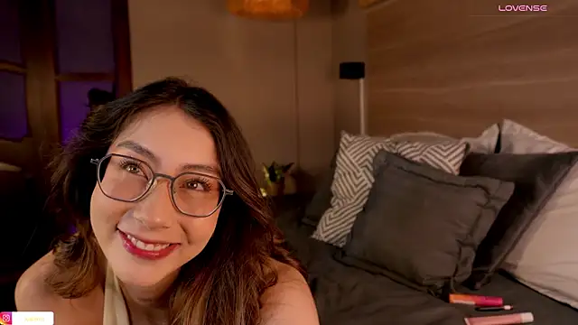 lua ferch   online show from 27, 9, 2025