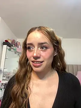 Natalia Suarez online show from 3, 5, 2026