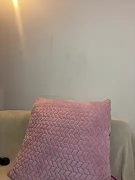 Natalia Suarez online show from 11, 2, 2026