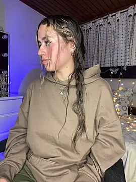 Natalia Suarez online show from 7, 3, 2025